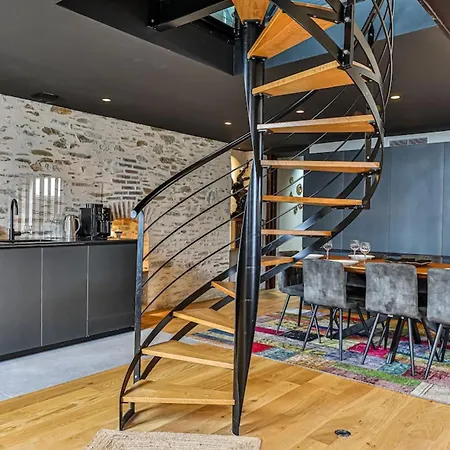 Floreal 1900 Coeur De St Gilles 度假居 *